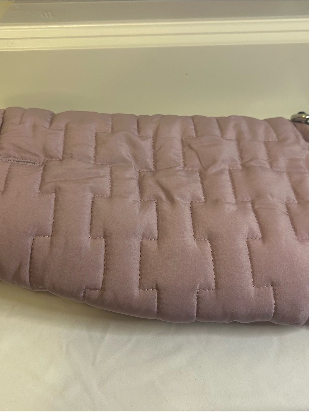 Christopher & Banks Quilted Mauve Pet Travel Pouch